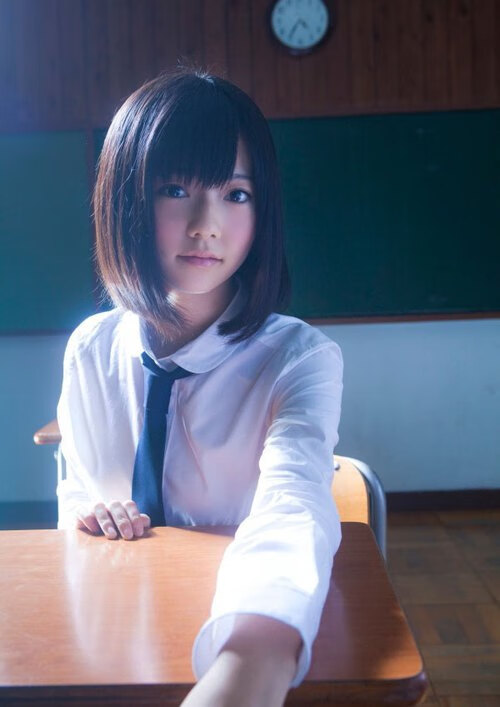 爱游戏官网-萨拉赫在对阵曼联的比赛中上演帽子戏法，萨拉赫集锦